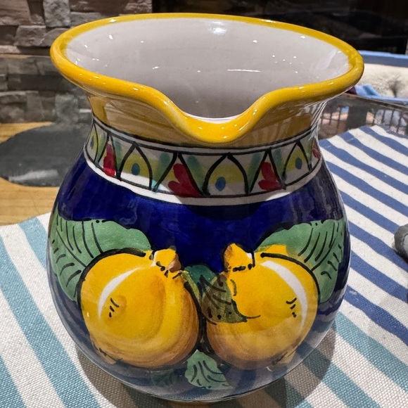 🍷 Hand-Painted Italian Amalfi Coast Lemon Ceramic Pitcher Vase - One of a Kind - Picture 14 of 15